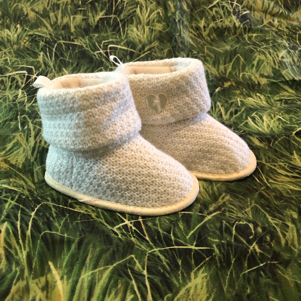 Baby shoes knitted booties 6-12 M